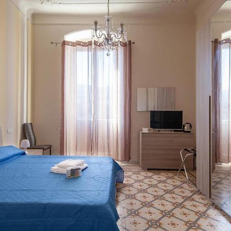 Rent Rooms La Spezia Exteriör bild