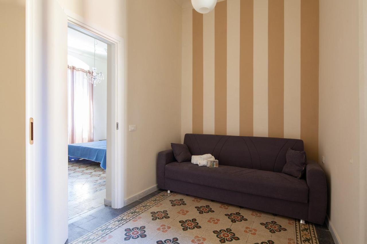 Rent Rooms La Spezia Exteriör bild