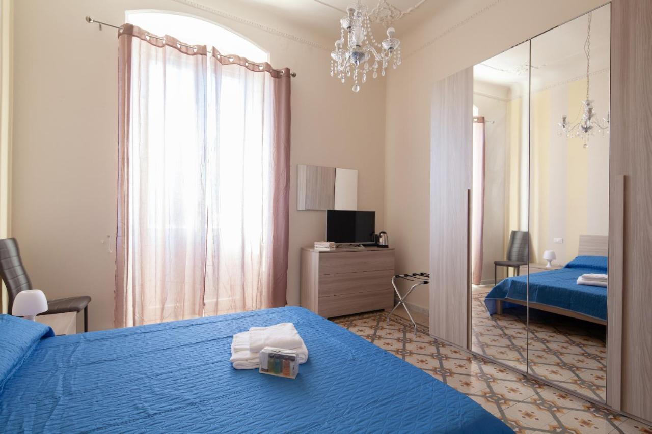 Rent Rooms La Spezia Exteriör bild