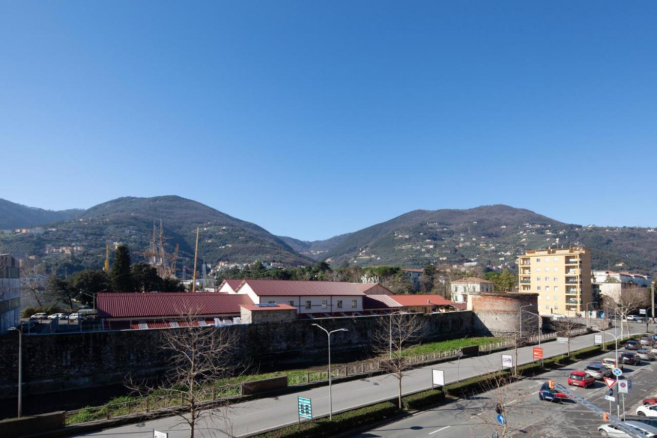 Rent Rooms La Spezia Exteriör bild